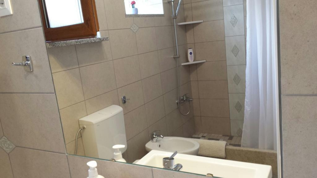 Abba Apartment Sveti Lovreč Pazenatički Eksteriør bilde