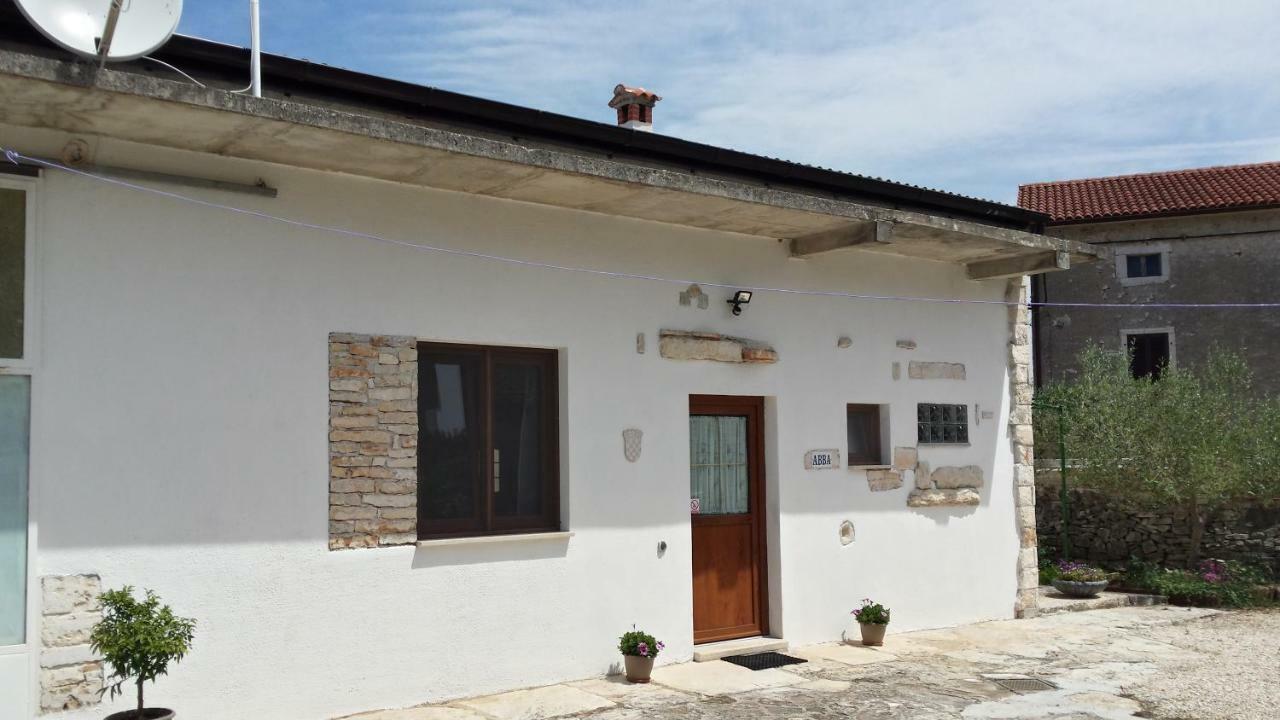 Abba Apartment Sveti Lovreč Pazenatički Eksteriør bilde