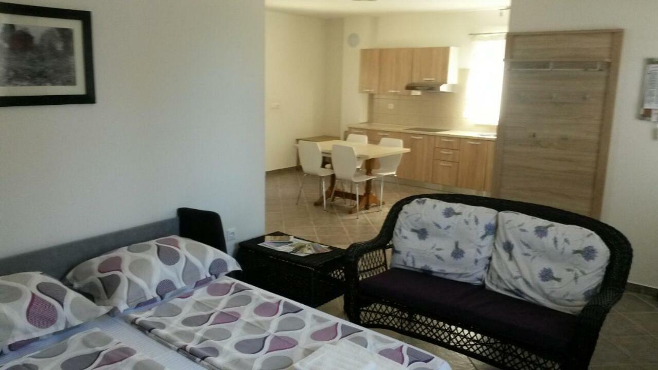 Abba Apartment Sveti Lovreč Pazenatički Eksteriør bilde
